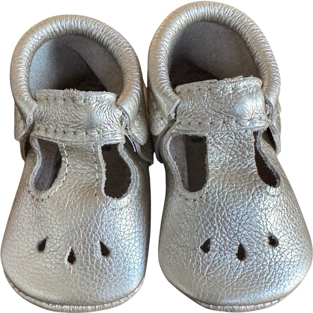 Freshly Picked Moccasin Size 3 Light Gold Baby Girl Shoe Premium Leather