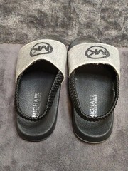 Michael Kors MK Logo Toddler 7 Jett Charm Silver Glitter Slip-On Strap Sandals