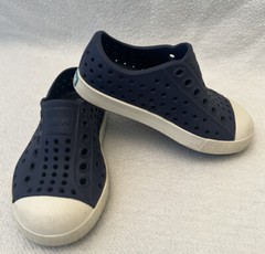 NATIVE Jefferson Shoe Regatta Blue Shell White Kids C6 Slip-on Waterproof $40