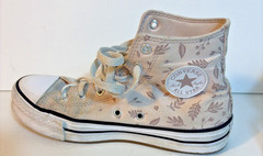 Converse Chuck Taylor All Star High Top Kids Teens Sz 5 Pink Leaf Print Sneakers