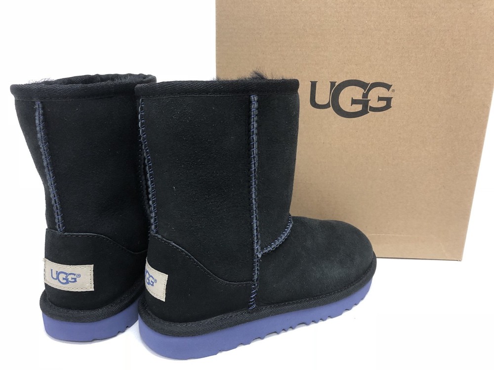 UGG AUSTRALIA CLASSIC II SHORT TWINFACE SHEEPSKIN Boot 1017703K Black Nocturn