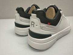 On Cloud The Roger Youth White/Olive * 3YG10031528 * Youth 5