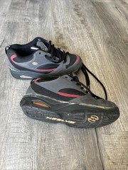 Kids Heelys Slide Roller Shoes Style #7106 Charcoal/Black/Red/Gray Unisex size 6