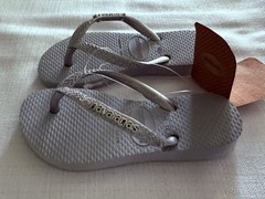 Havaianas Flip Flops Grey Silver Glitter Girls Size 9C NWT