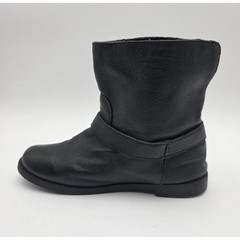 Gap Kids Black Leather Ankle Moto Boots Studded Strap Size 2 US