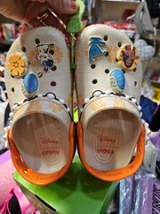 Crocs Disney Moana Kids’ Classic Clog 211196-90H SIZE:J1