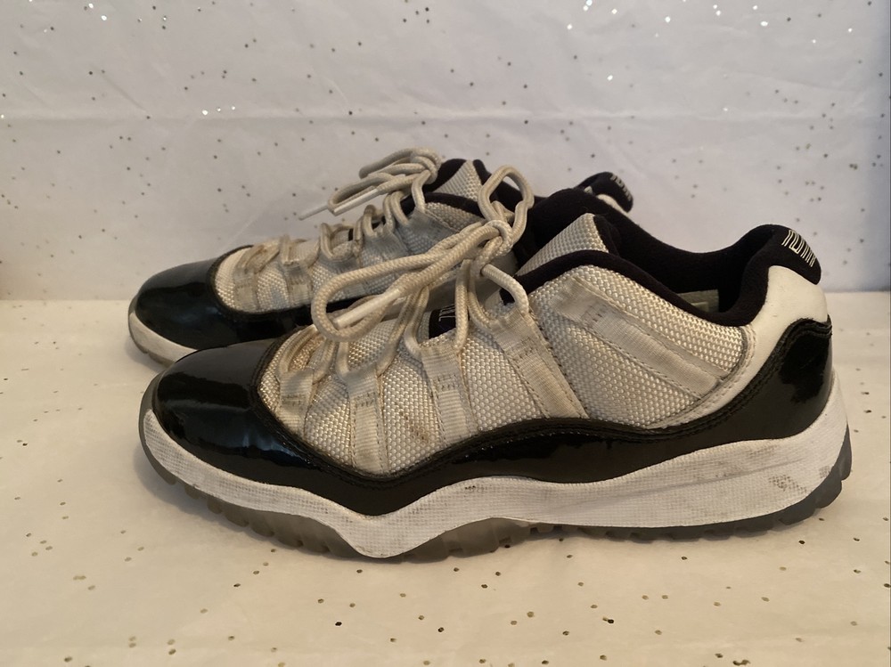 Jordan 11 Retro Low BP „Concord 2Y Preowned Condition