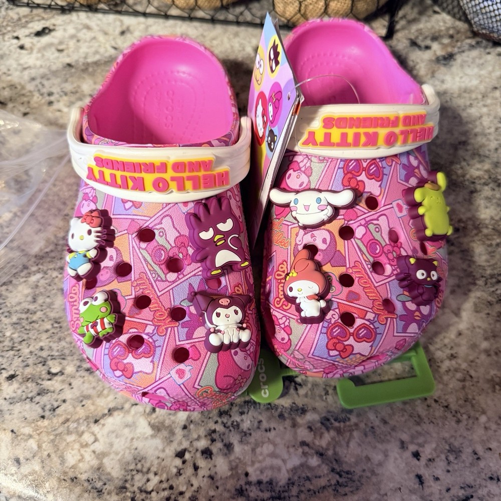 Hello Kitty 👣 🔥 Crocs classic clog With Tags 🏷️ 11 child 🧒🏻…