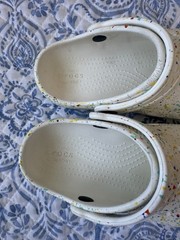 CROCS Classic Clogs White Paint Splatter Slip On Shoes Kids Youth Size C11