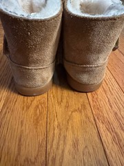 UGG Boots Junior 7 Keelan Shearling Beige Pull On Comfort Ankle Top SN 1096089T