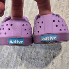 Native Jefferson Kids Shoes Bundle White Purple EVA Slip On Sneakers Size C4