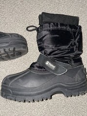 Alpine Design Snow Boots Size 3