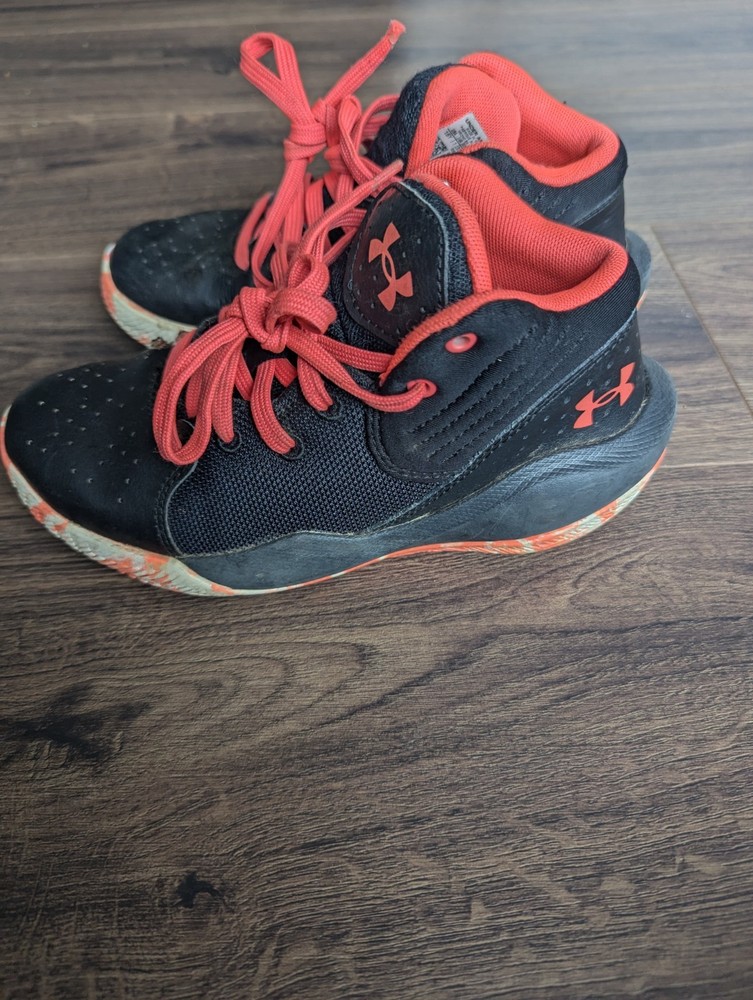 Under Armour Unisex-Child Pre-School Jet ’21 Basketball Shoes