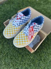 New in Box (NIB) Kids Doheny Checkerboard Skate Shoes – Size 6 (9.25”)