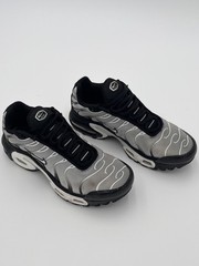 Nike Air Max Plus GS Black Metallic Silver Youth Size 5.5