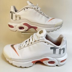 Nike Air Max Plus TN SE White Orange Silver Big Logo Retro AR0005-100 Size 4Y