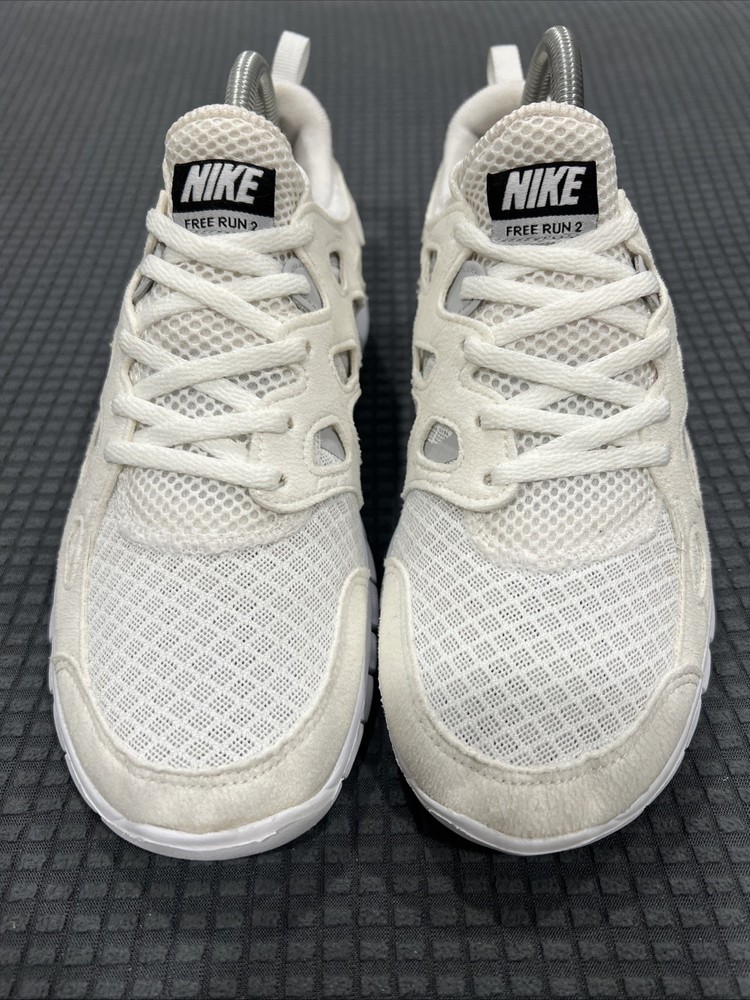 Size 7y Nike Grade School Free Run 2 White Black Wolf Grey GS DD0163-100 Used