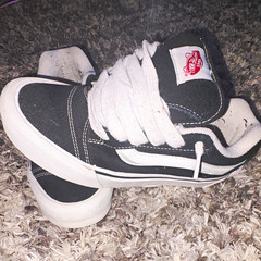 VANS Low Top Lace-Up Sneaker Unisex Kids Size 7 Black/White Logo