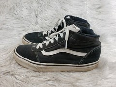 VANS 751505 Black Suede Leather Skate Sneakers Youth Size 7 / 39