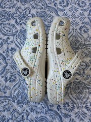 CROCS Classic Clogs White Paint Splatter Slip On Shoes Kids Youth Size C11