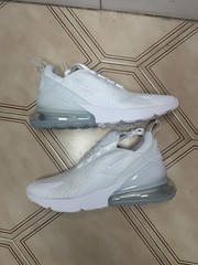 Nike Air Max 270 White Metallic Silver 943345 103 Youth 6.5