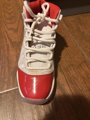 Jordan Air Jordan 11 Retro GS White/Red/Black Kids Sneaker 6Y 378038-116