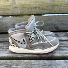 Nike Kyrie Infinity Leopard Camo Basketball Shoes DD0334-006 Youth Sz 6 EU 38.5