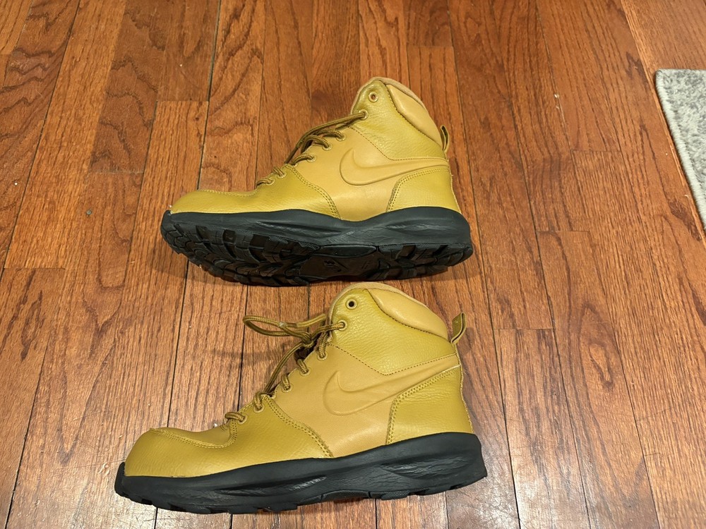 Nike Manoa 17 Lace Up Hiking Boots- Big Kid