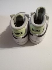 Slightly used infant nike blazer mid ’77 white with black blaze sneakers