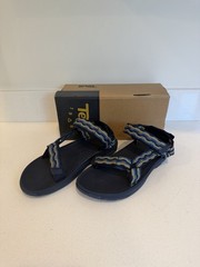 Teva Kids Blue Hurricane XLT2 Sandals Youth Size 4
