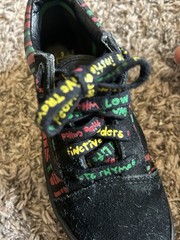 VANS A Tribe Called Quest Black Red Green Sneakers Youth Size 2
