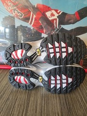 Nike Air max Plus Silver Bullets 2017 Metallic Silver Size 5 Y