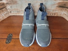 Champion Junior Rally PRO Graphite (Gray) Size 7Y CM100019Y pre-owned Great cond