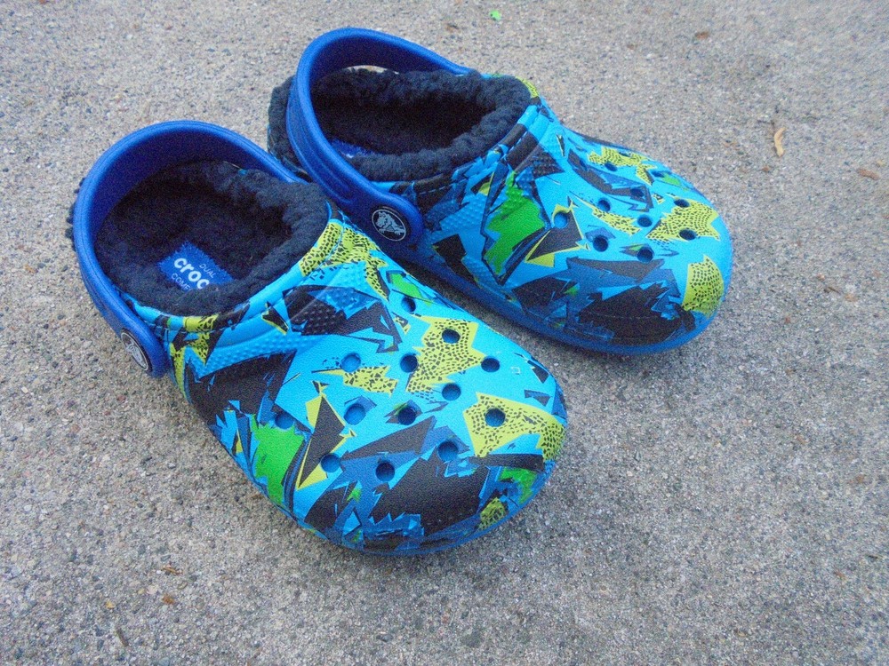 New Crocs Classic Lined Graphic Clog Child’s 10 Black Liner