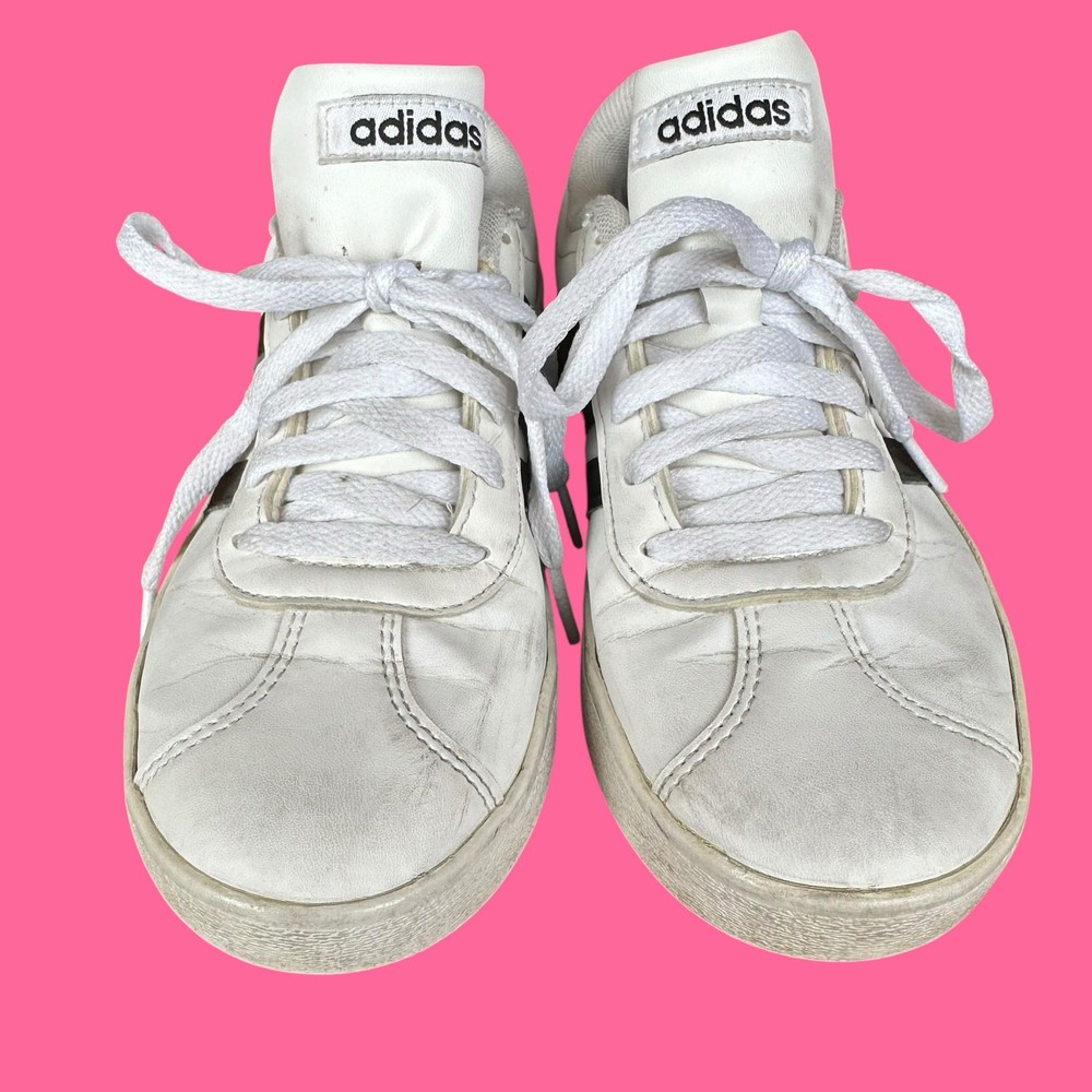 Adidas Sneakers Kids Size 2.5 White Black Classic Athletic Shoe Play Walk School