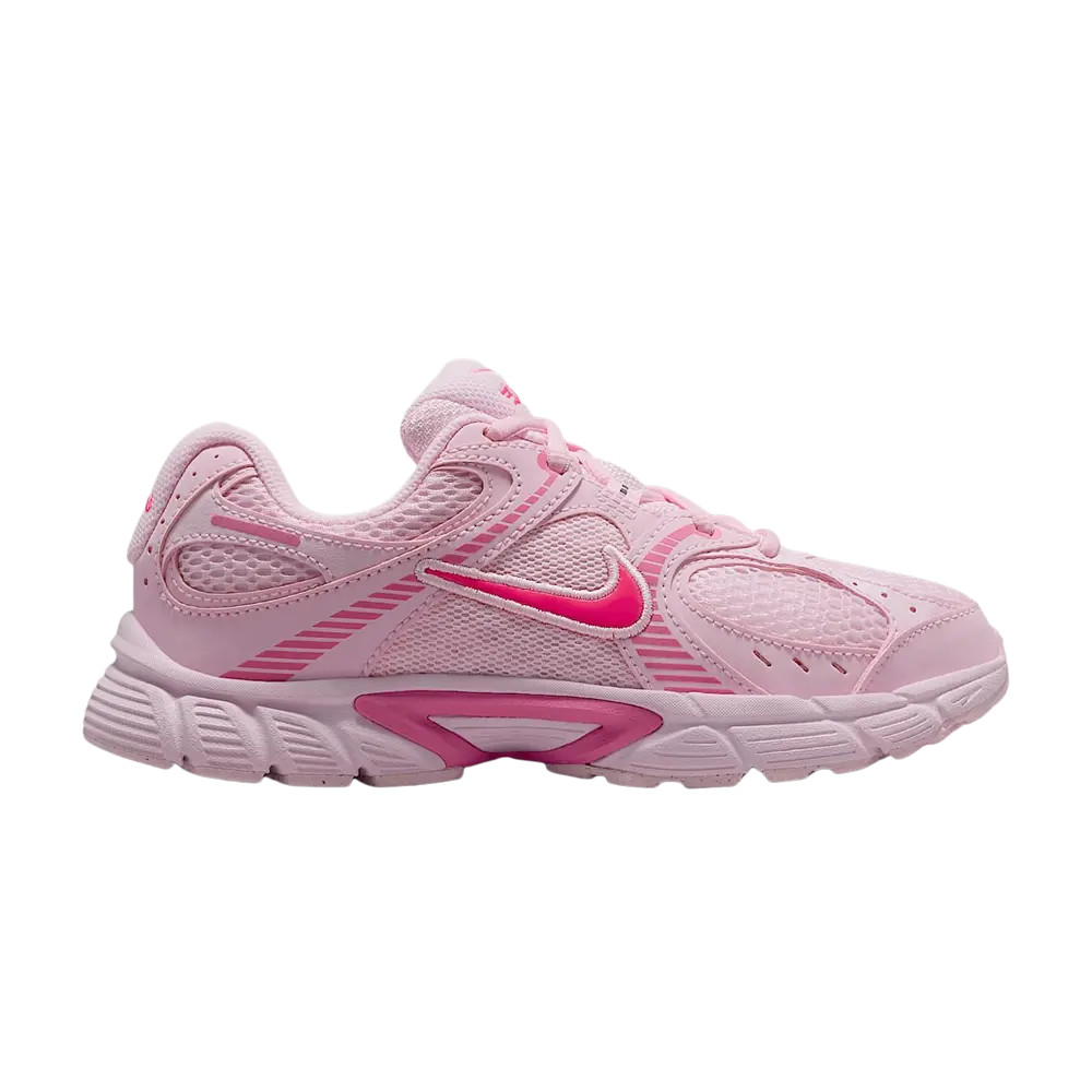 Nike IO7458-663 Available Now