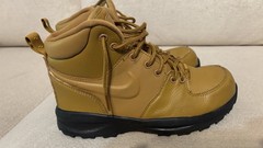 Nike Manoa Mid Wheat / SIZE:5Y Kids