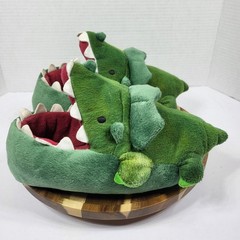 Target Green Dinosaur Plush Novelty Slippers Youth Medium 2/3 Q2/22 RN17730
