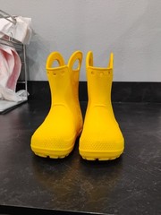 Crocs Handle It Rain Boots Yellow Child’s Size C7