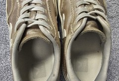 Veja Kids Double Strap Leather Sneaker Size Big Kid 12 White Gold EUC Girls Boys