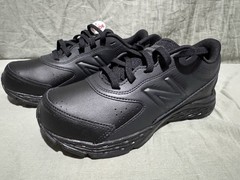 New Balance Big Kids’ 680 Black Size 5 Extra Wide Running Shoes School Uniform