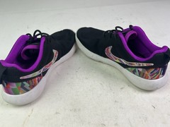 Nike Roshe 2016 One Print GS 677784-004 Youth Kids US Size 2Y