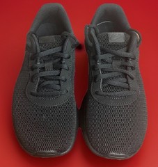 Nike Tanjun PS Little Kids Casual Shoe 818382-001 Black Pre-School Size US 2Y