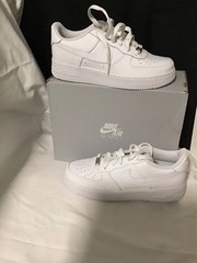Size 7 (GS) – Nike Air Force 1 LE Low Triple White