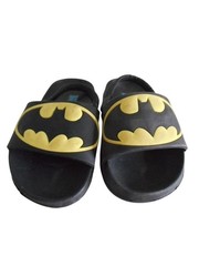 Batman Slide Sandals For Kids – 7/8 Pre-owned