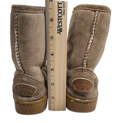Minnetonka Moccasin Winter Boots Tan Suede Shearling Lined Kids Size 9 Unisex