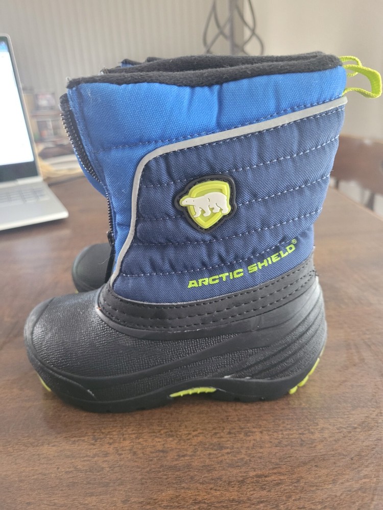 Arctic Shield Boots Kid’s Size 6