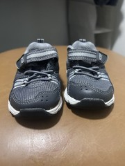 Stride Rite Made2Play Gray/Black Hook & Loop Athletic Sneakers Kids 2M