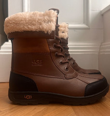 Kids UGG Butte II Waterproof Winter Boots, Size 3, Shearling lined, brown black