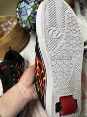 Heelys Pro 20 Prints Black Red Flame skate shoes Size 8